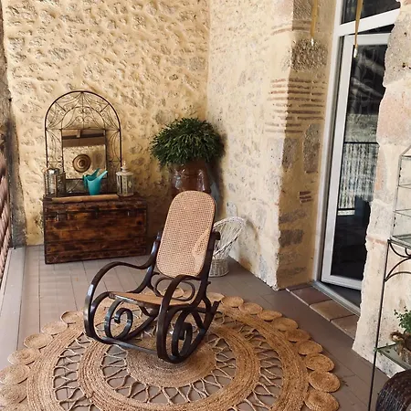 Ferme Restauree De Vacance Casa de Férias *