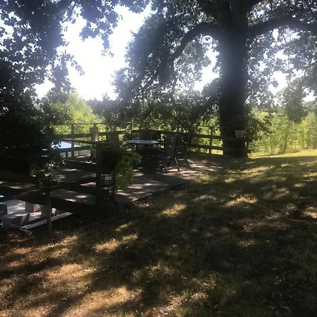 Casa de Férias Ferme Restauree De Vacance Xaintrailles